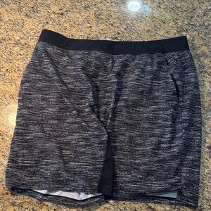 Men's XXL Lululemon Black and white Shorts